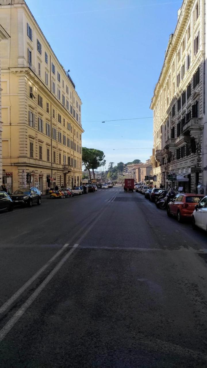 Nicolas Inn Roma Eksteriør bilde